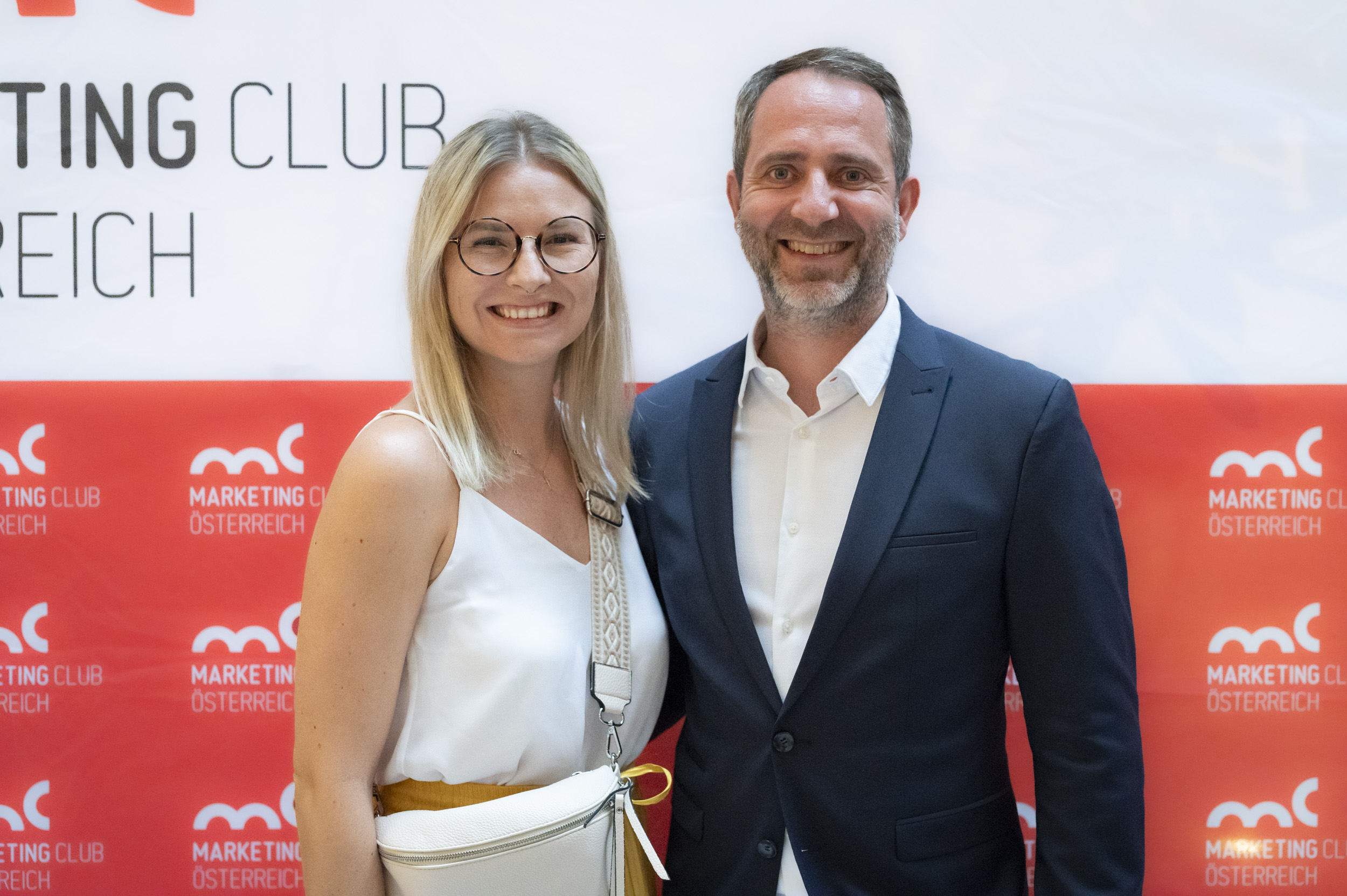 Die besten Fotos von der Fotowand des Marketing Club Österreich bei der Verleihung der Marketing Leader of the year 2022 Awards