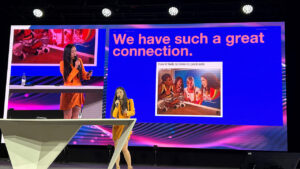 Saruul Krause-Jentsch, Head of Podcast bei Spotify: „Podcasts bieten nicht nur eine wertvolle Alternative zu Bildschirmzeiten, sondern auch eine Plattform für tiefere, bedeutungsvollere Inhalte, die besonders jungen Menschen eine neue Gemeinschaft eröffnen.“