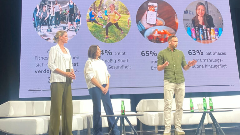 Lara Jelinski, CEO Austria & Switzerland, CGO Central Europe bei DENTSU (links): “40% der GenZ würde eine 60-Stunden Arbeitswoche in Kauf nehmen, wenn das Gehalt verdoppelt werden würde“.
