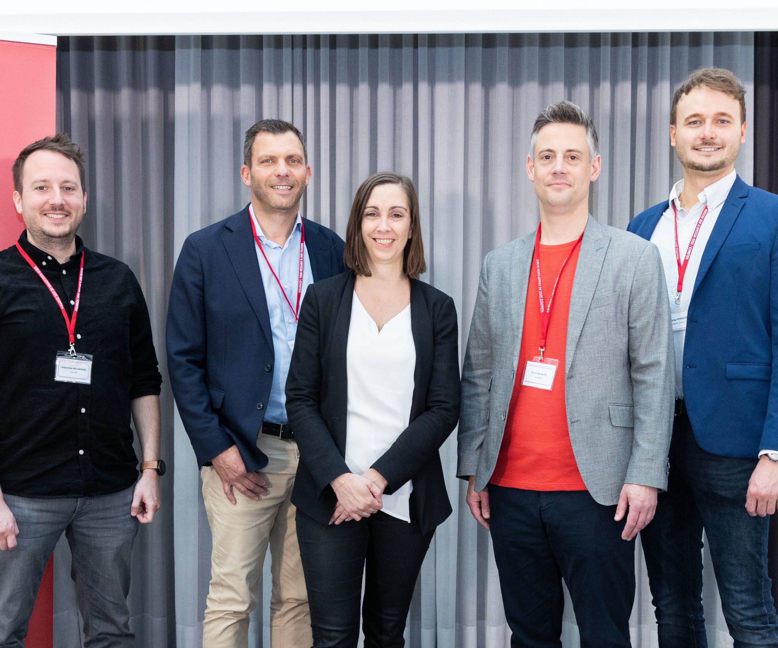 Moderatorin Barbara Klinser- Kammerzelt (dentsu austria) mit den Referenten Sebastian Neumann (smartclip), Andreas Martin (Porsche Media & Creative), Christian Russ (Samsung Ads) und Wolfgang Pernkopf (Goldbach).