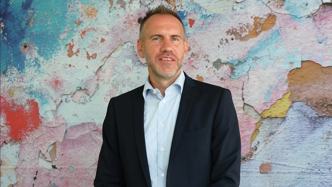 Karl Gladt, Leiter der Internet Ombudsstelle: "Der Schnäppchen-Enthusiasmus führt oft dazu, dass Konsumenten Angebote nicht hinterfragen oder Online-Shops nicht genauer unter die Lupe nehmen."